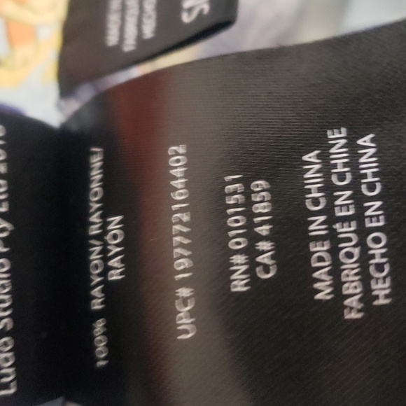 Bluey‎ Button Down Hawaiian Beach Short Sleeve Blue T Shirt - Picture 8 of 8